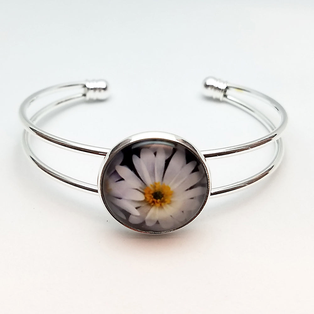 Daisies - Bangle Bracelet